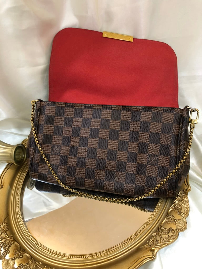 Louis Vuitton damier chain bag