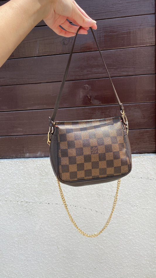 Louis Vuitton damier trousse square pochette