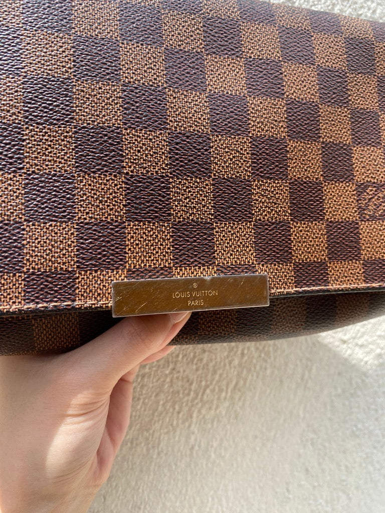 Louis Vuitton damier chain bag