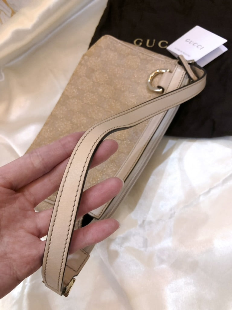 Gucci pink pochette