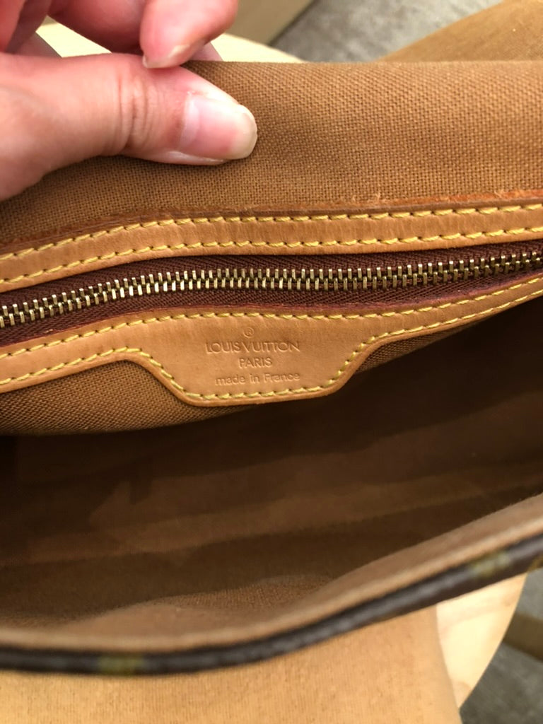 Louis Vuitton looping mini
