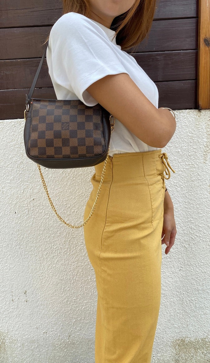 Louis Vuitton damier trousse square pochette