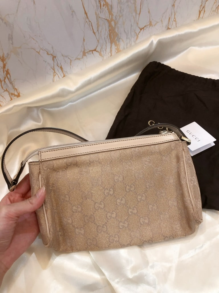 Gucci pink pochette