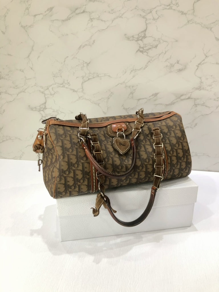 Dior monogram trotter heart lock shoulder bag