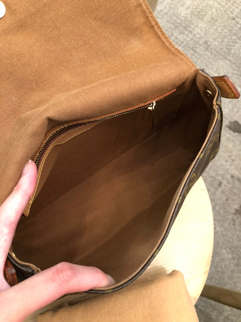 Louis Vuitton looping mini