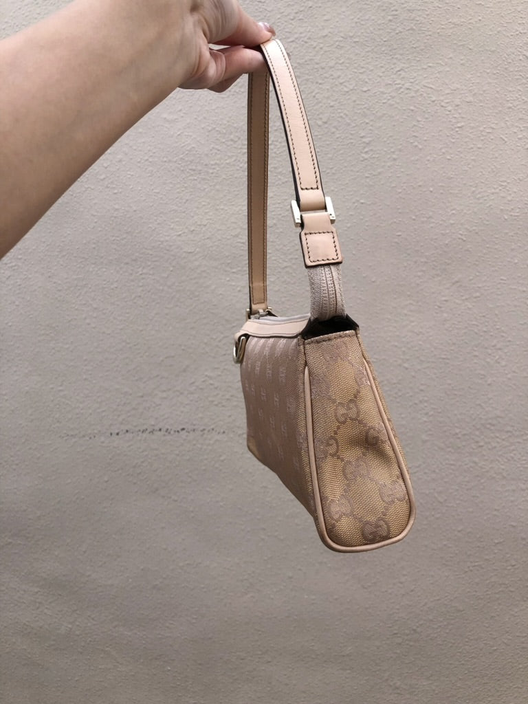 Gucci pink pochette