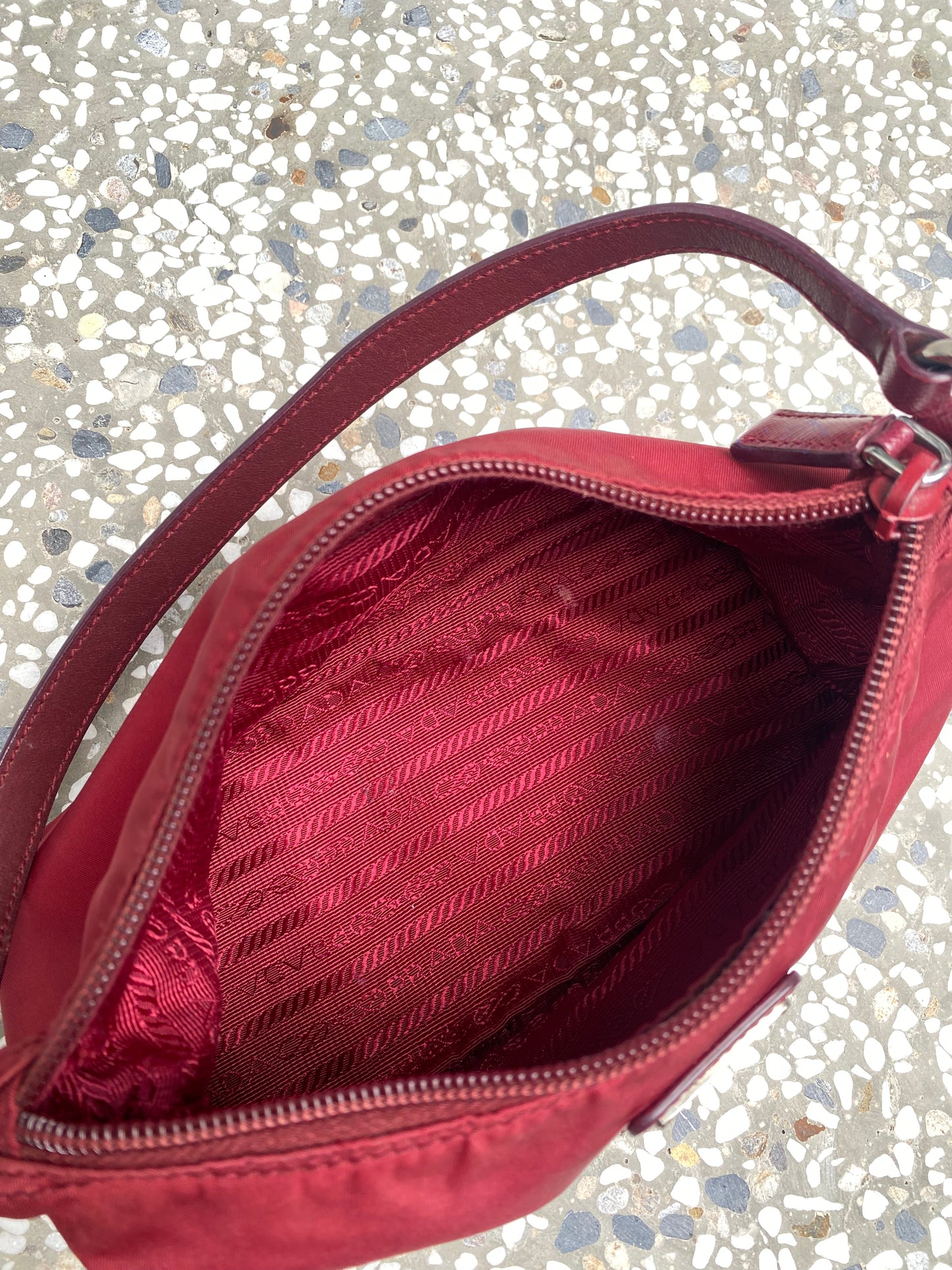 Prada tessudo mini pochette