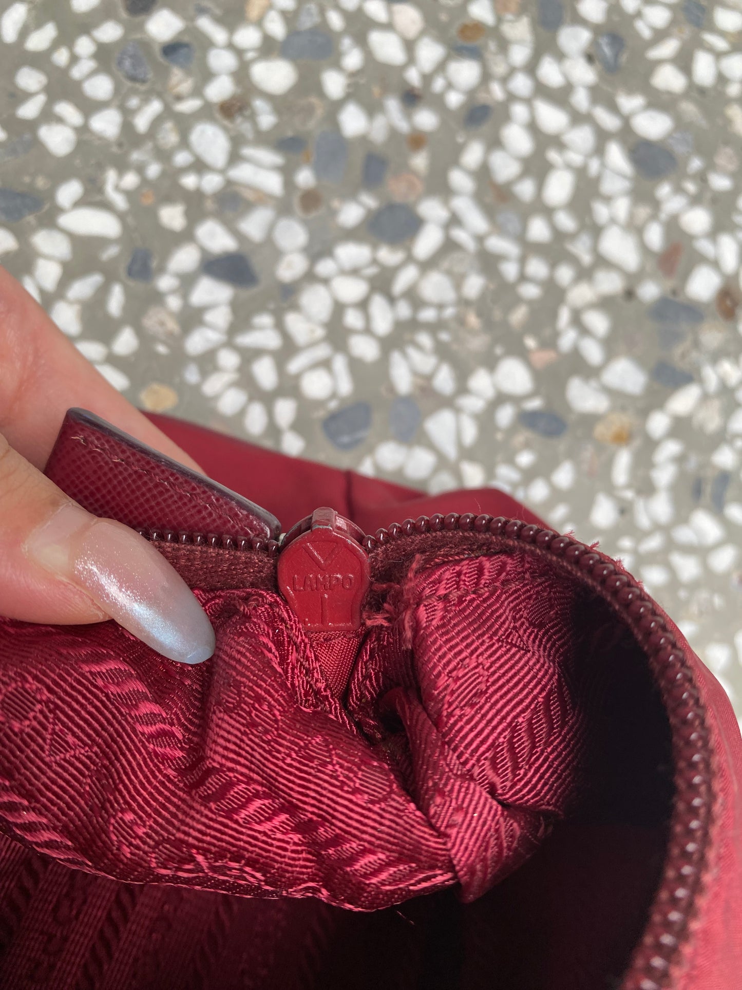 Prada tessudo mini pochette