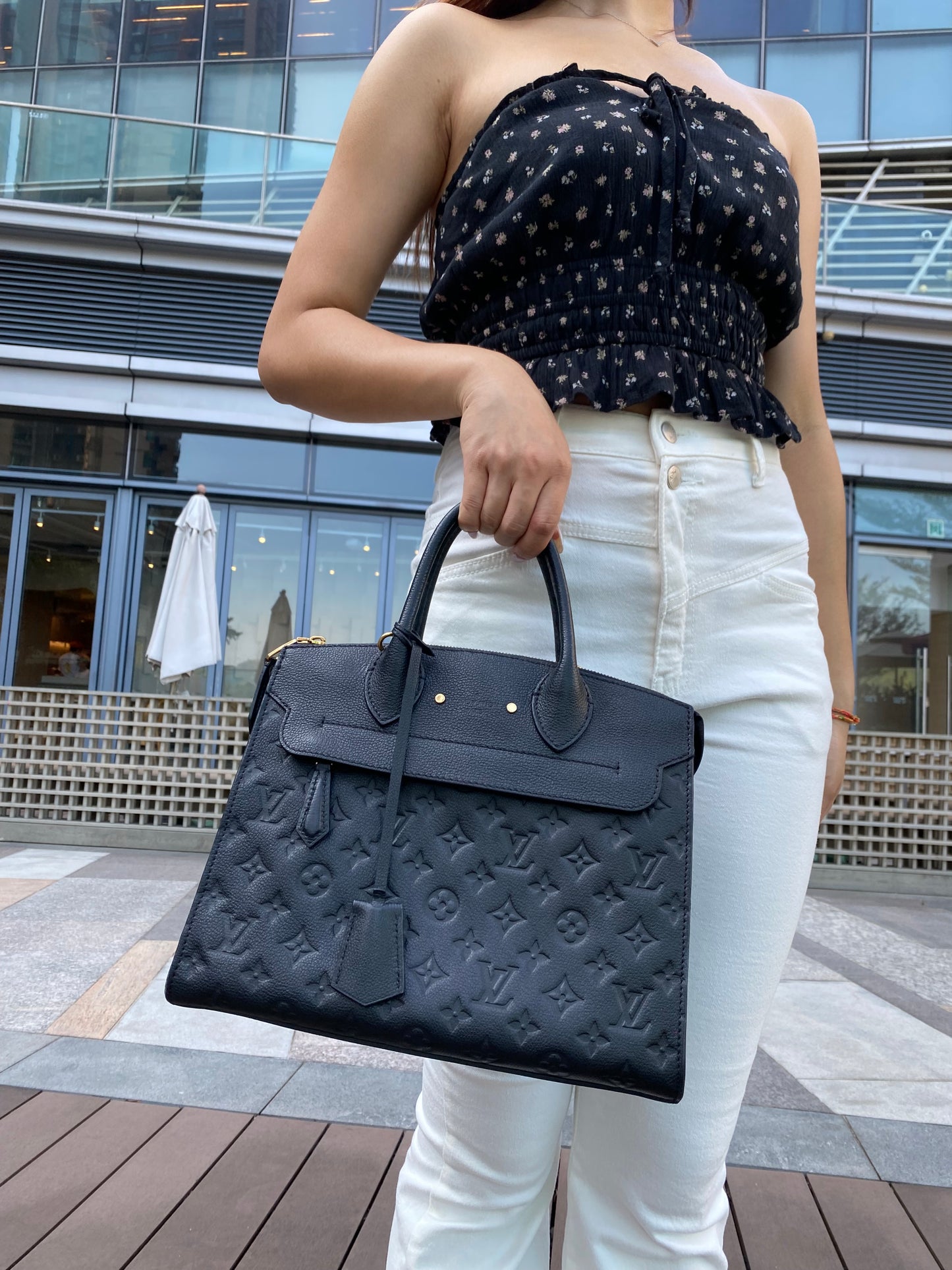 Louis Vuitton Navy Blue Leather Empreinte Monogram Pont-Neuf MM Shoulder Hand Bag