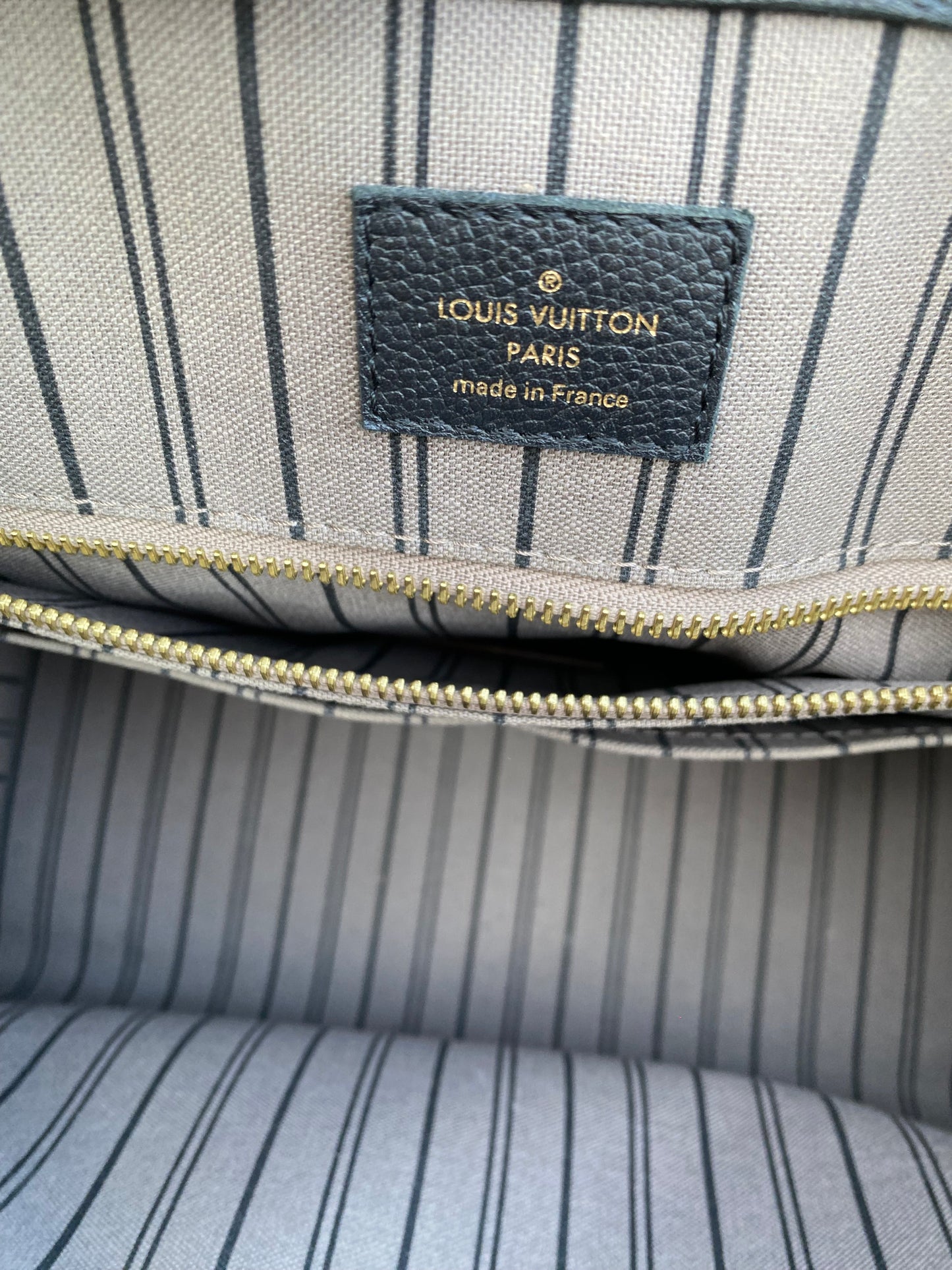 Louis Vuitton Navy Blue Leather Empreinte Monogram Pont-Neuf MM Shoulder Hand Bag