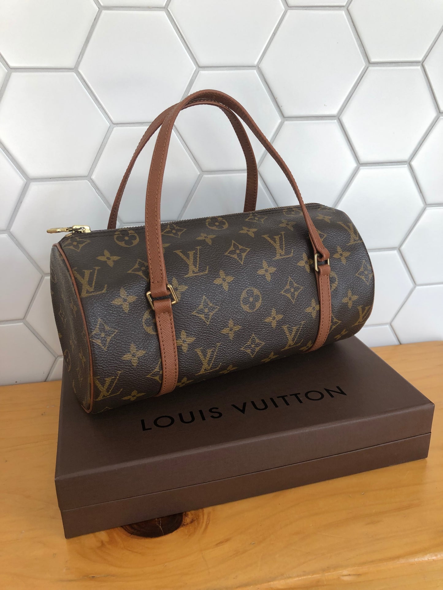 Louis Vuitton papillon 26