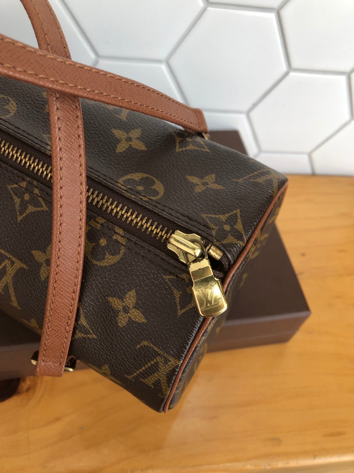 Louis Vuitton papillon 26