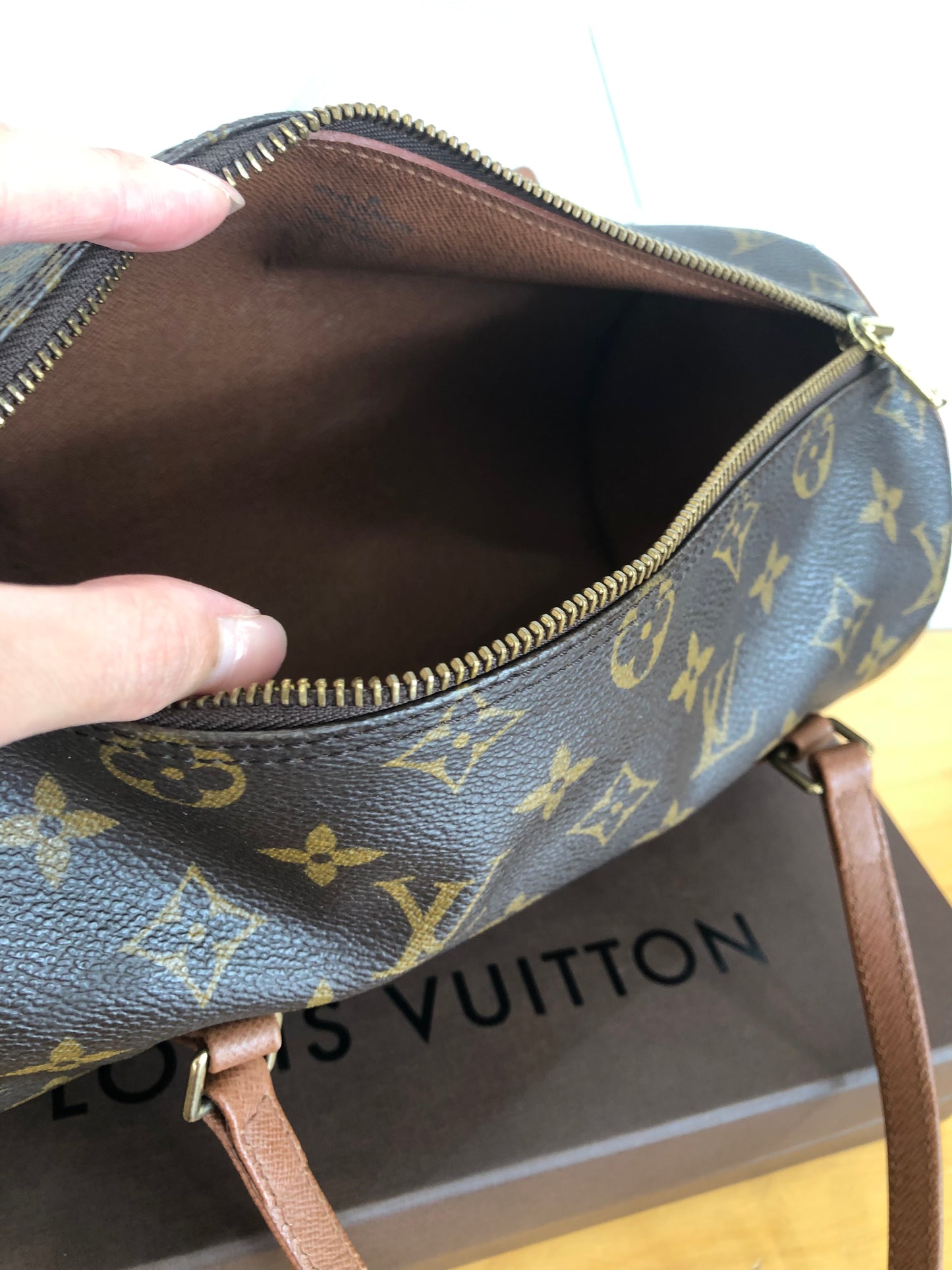 Louis Vuitton papillon 26