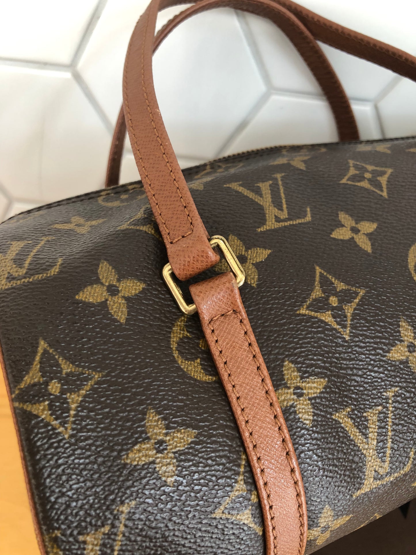 Louis Vuitton papillon 26