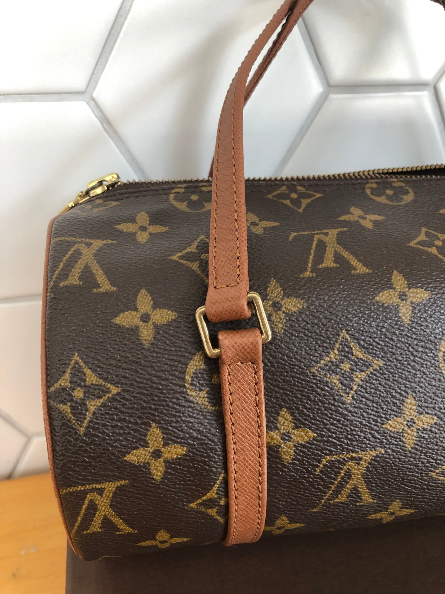 Louis Vuitton papillon 26