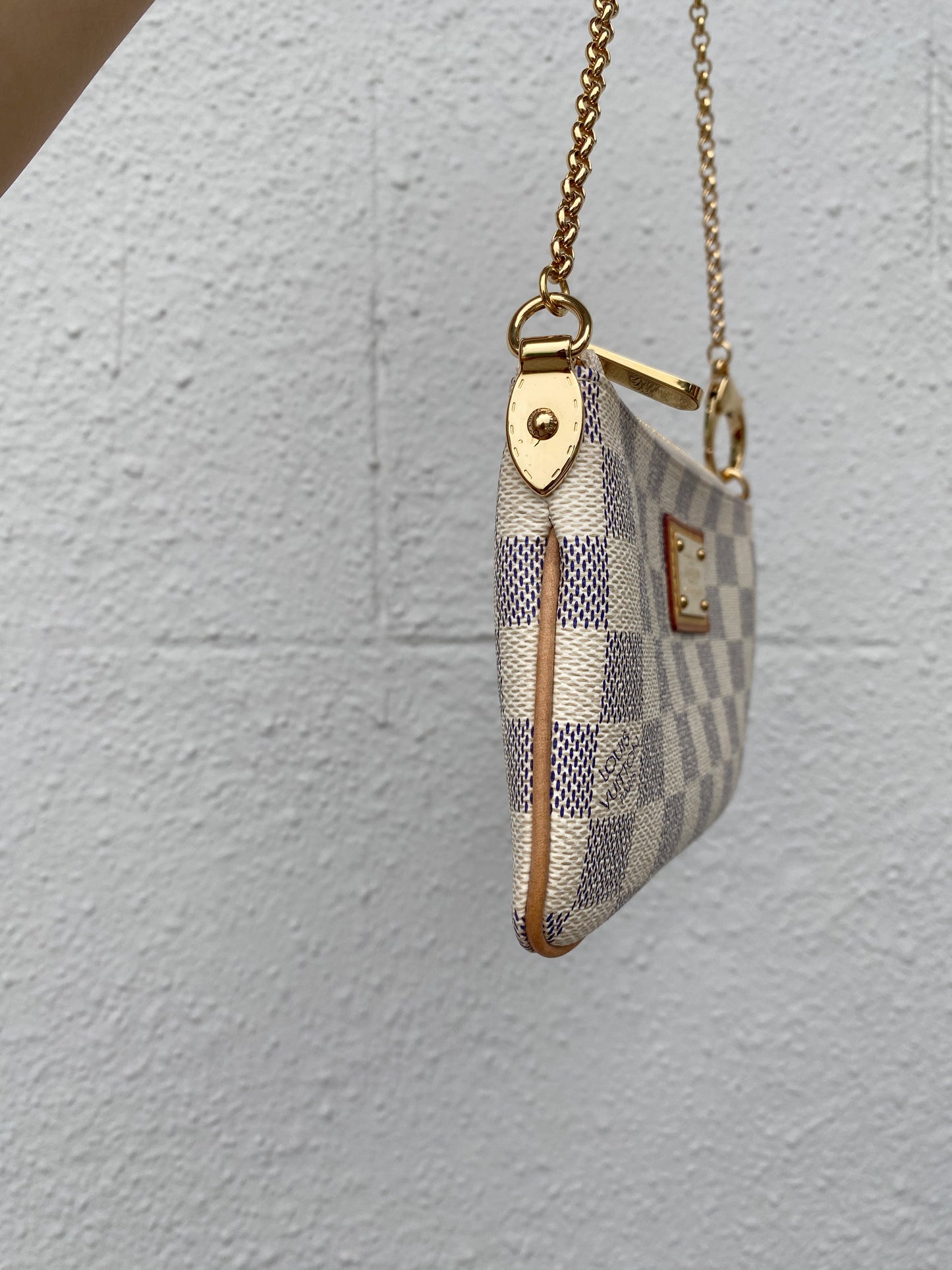 Louis Vuitton azur milla mm