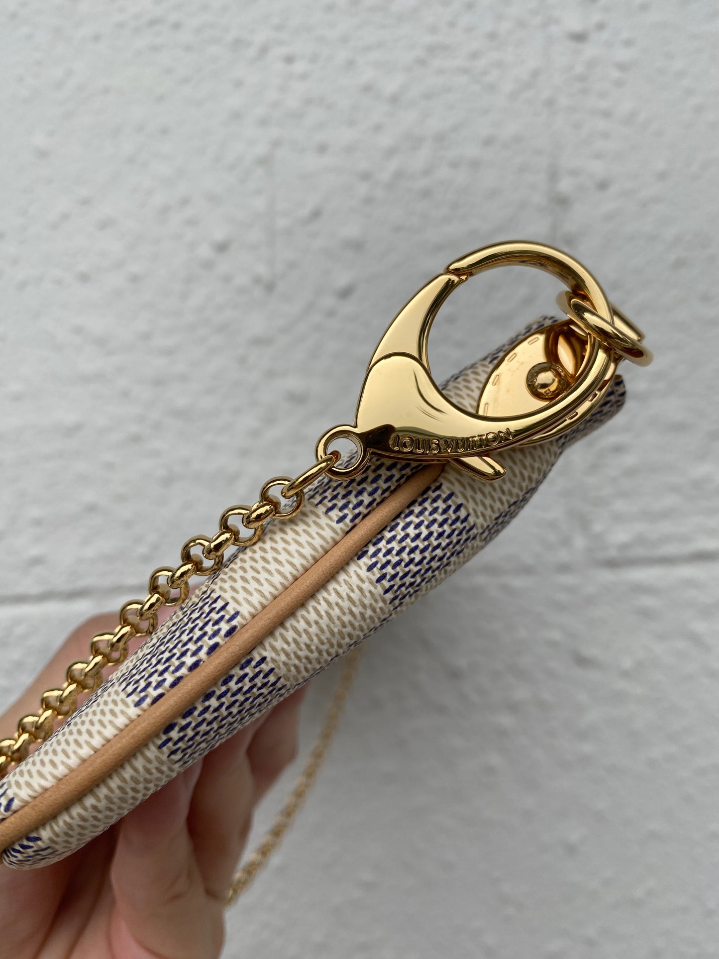 Louis Vuitton azur milla mm