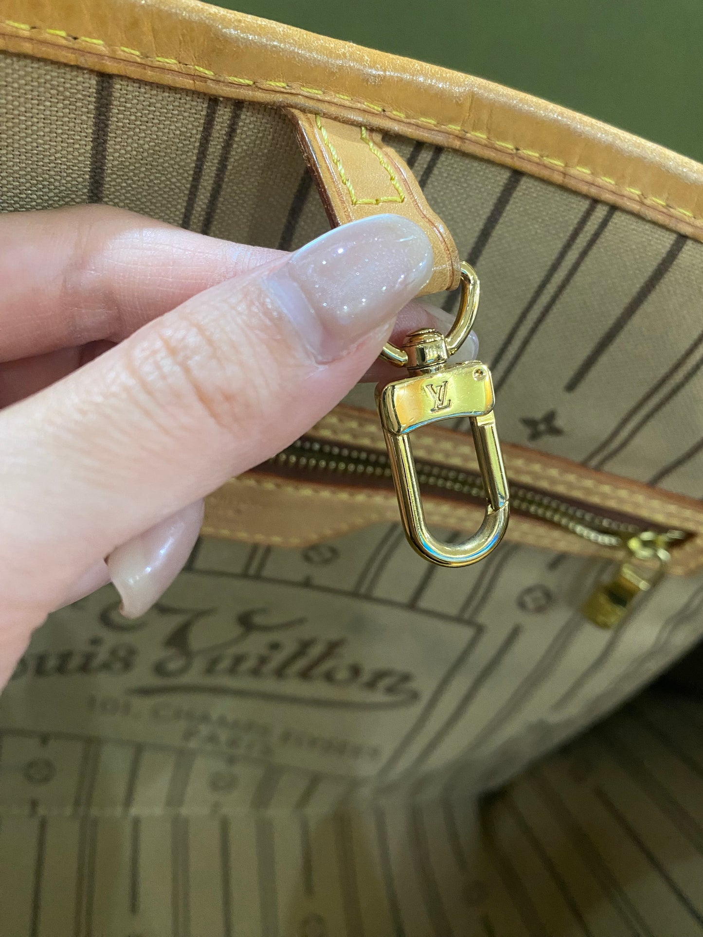 Louis Vuitton Neverfull GM bag