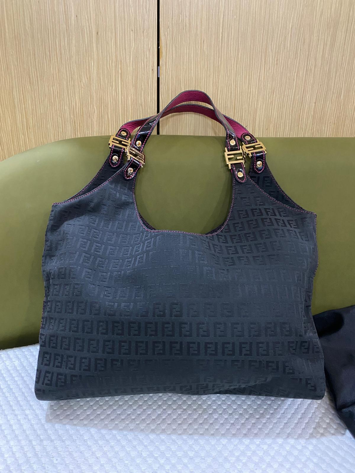 Fendi Black/Magenta Zucchino Canvas Grand Shopper Tote