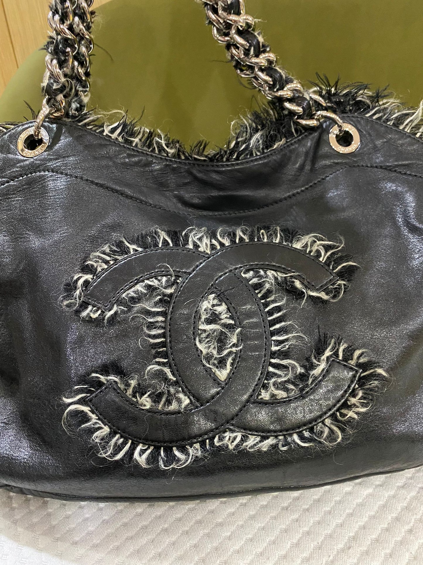 Chanel bonbon CC logo lambskin tote with tweed chain