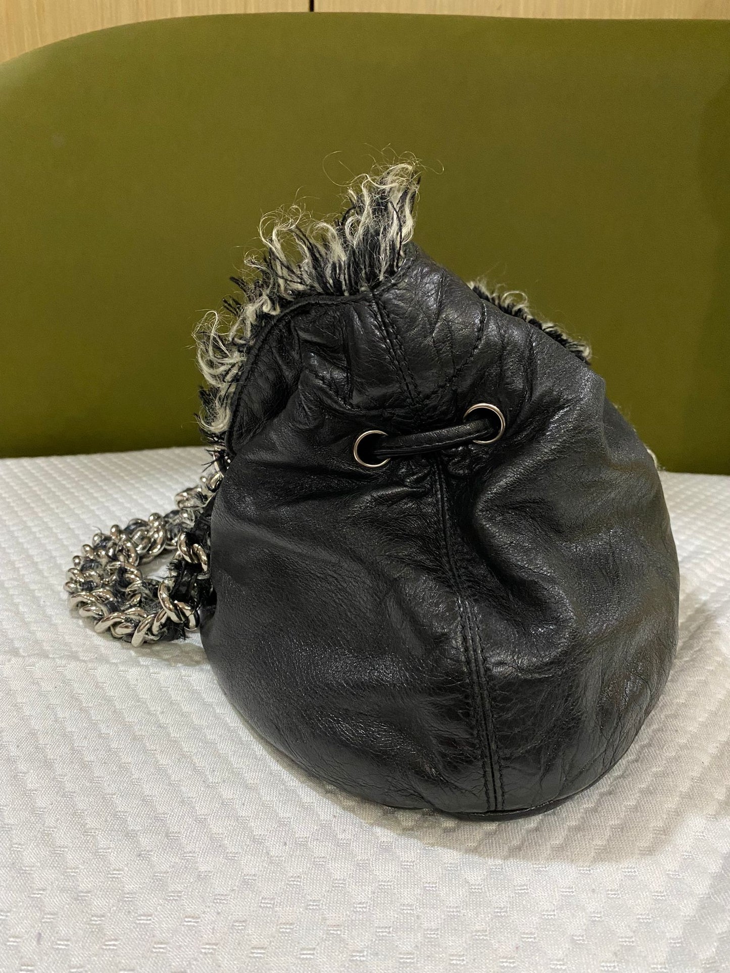 Chanel bonbon CC logo lambskin tote with tweed chain
