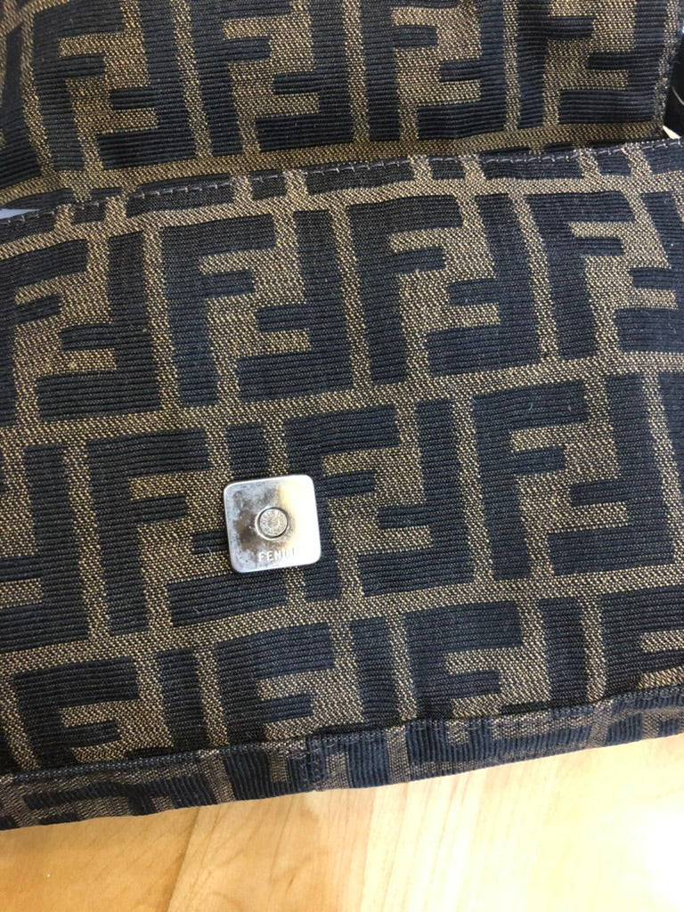 Fendi mamma baguette