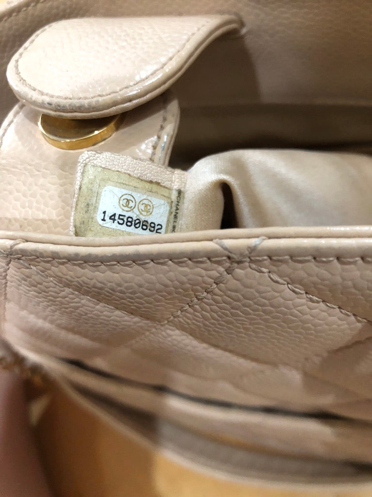 Chanel petite shopping tote