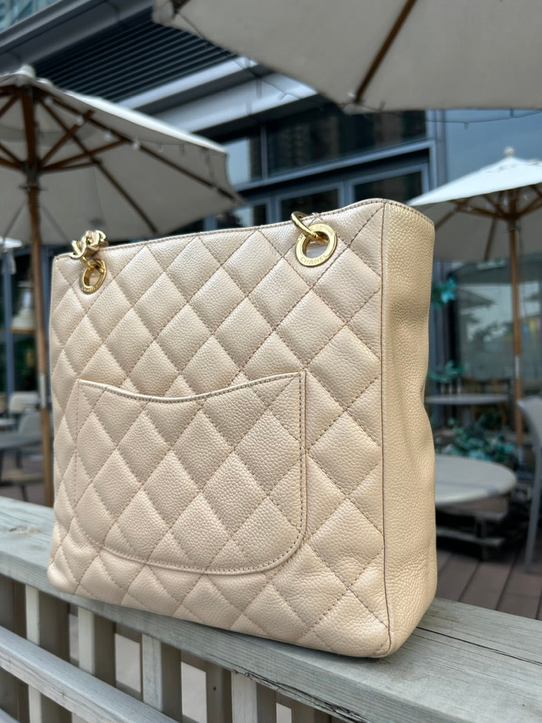 Chanel petite shopping tote