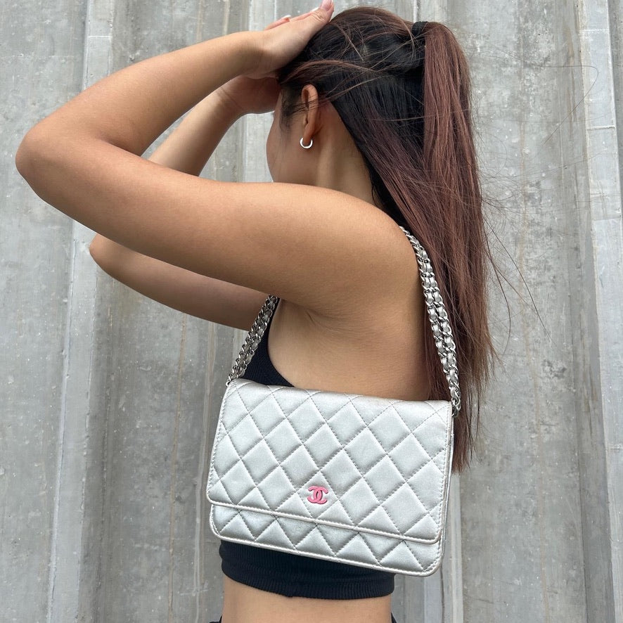 Chanel wallet on chain