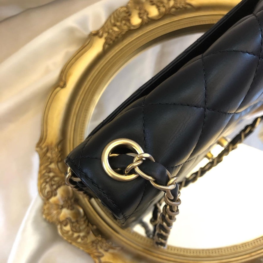 Chanel timeless flap bag