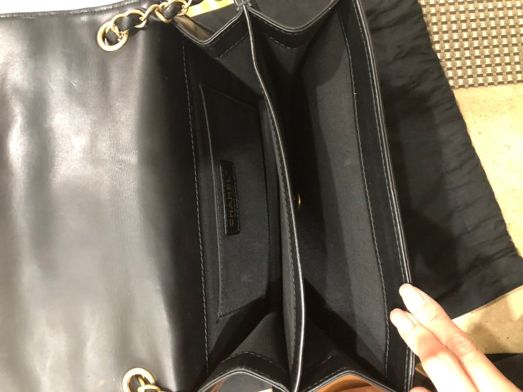 Chanel timeless flap bag