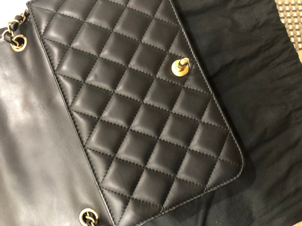 Chanel timeless flap bag