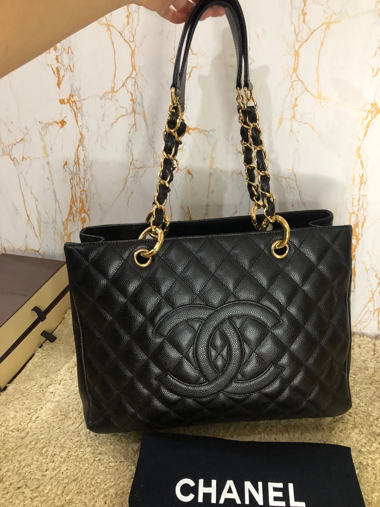 Chanel grand shopping tote