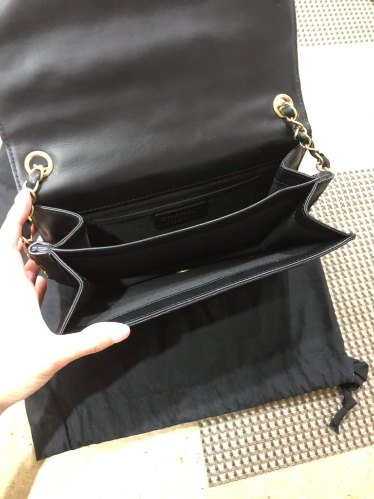 Chanel timeless flap bag