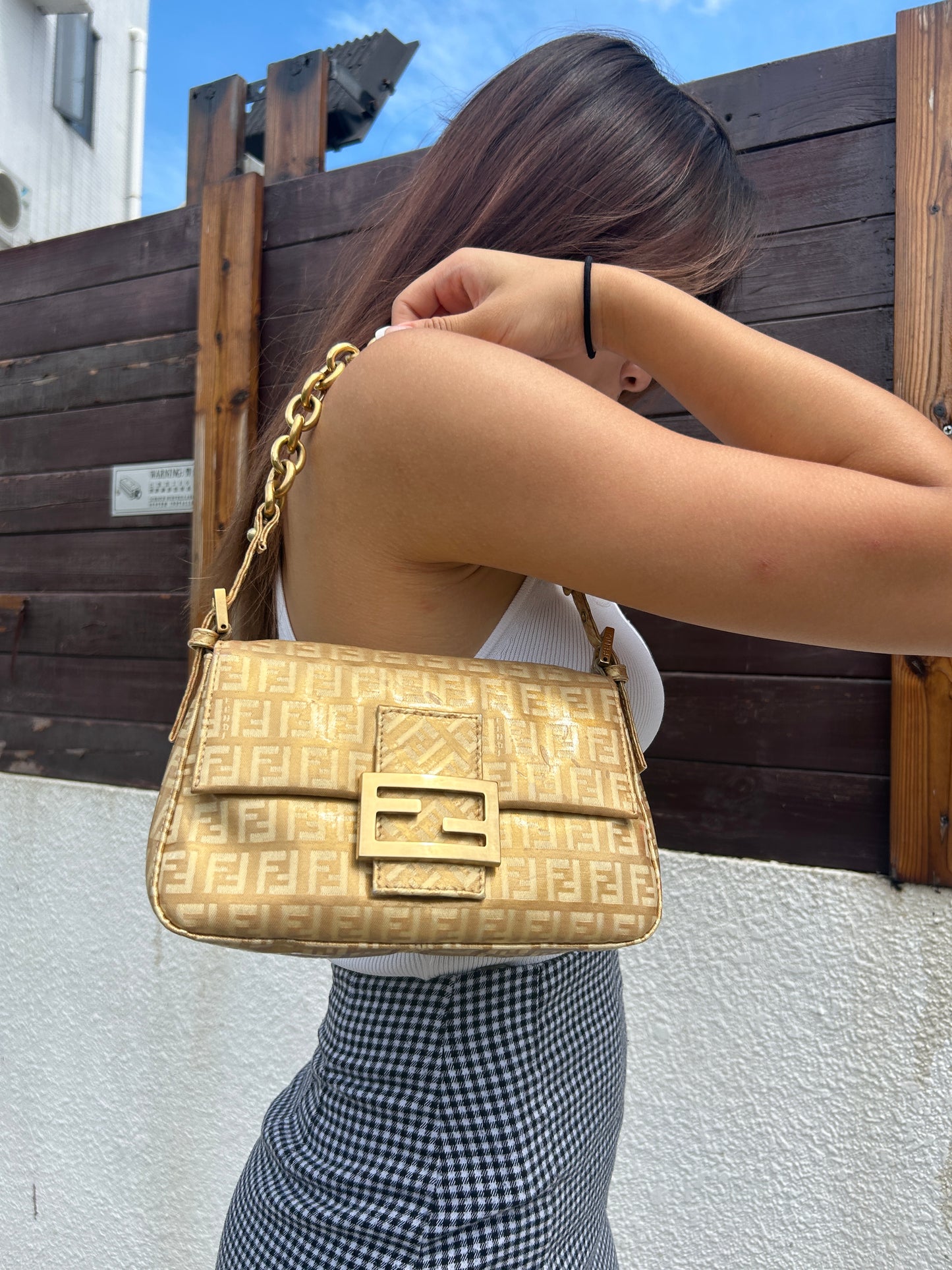 Fendi metallic mamma chain baguette