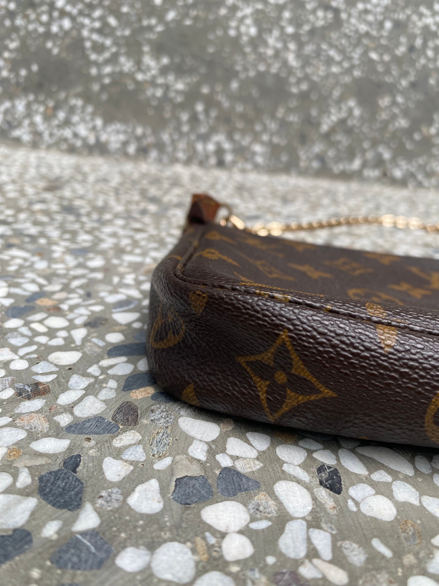 Louis Vuitton pochette