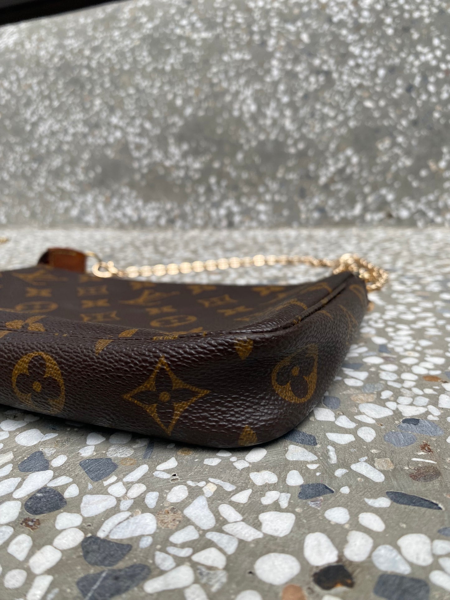 Louis Vuitton pochette