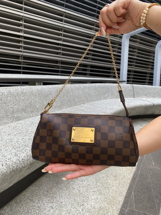 Louis Vuitton damier Eva bag