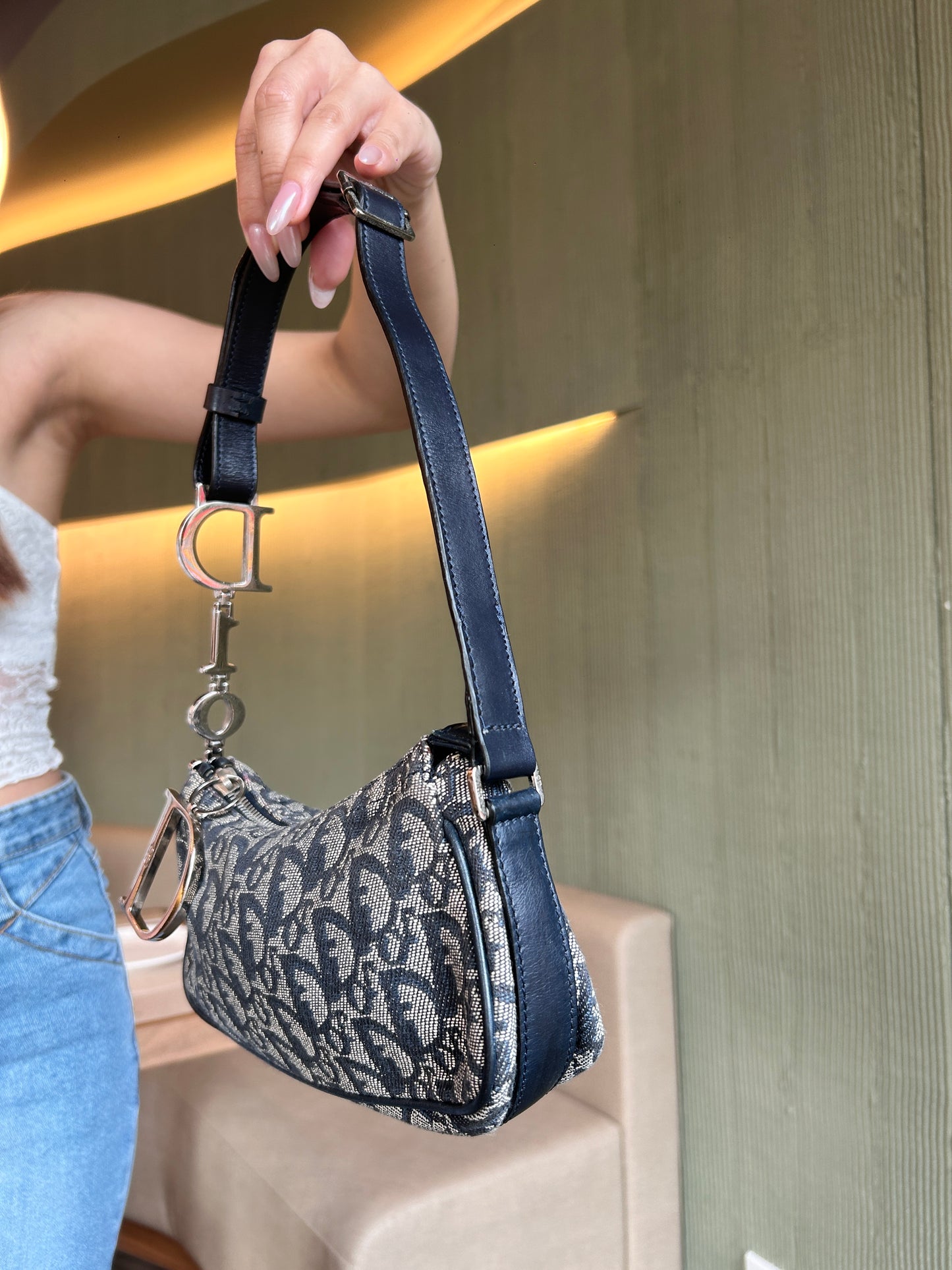 Dior trotter Dior spellout D charm pochette