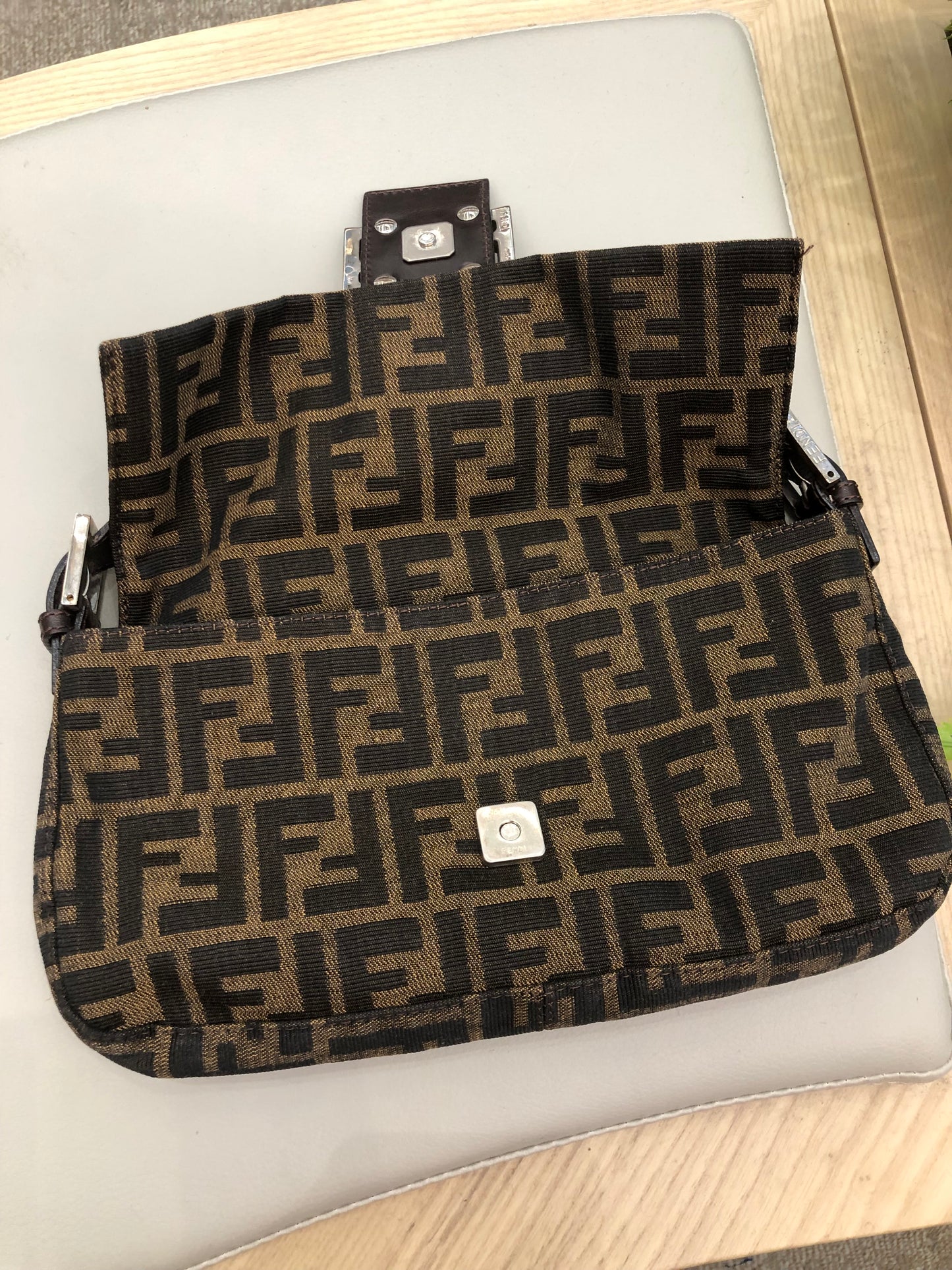 Fendi mamma baguette