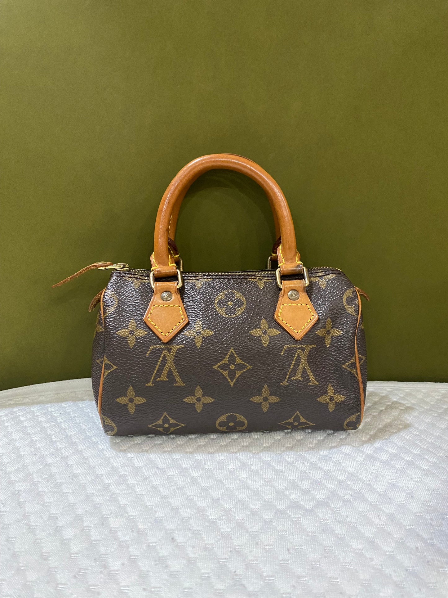 Louis Vuitton Mini Nano Speedy handbag / crossbody bag