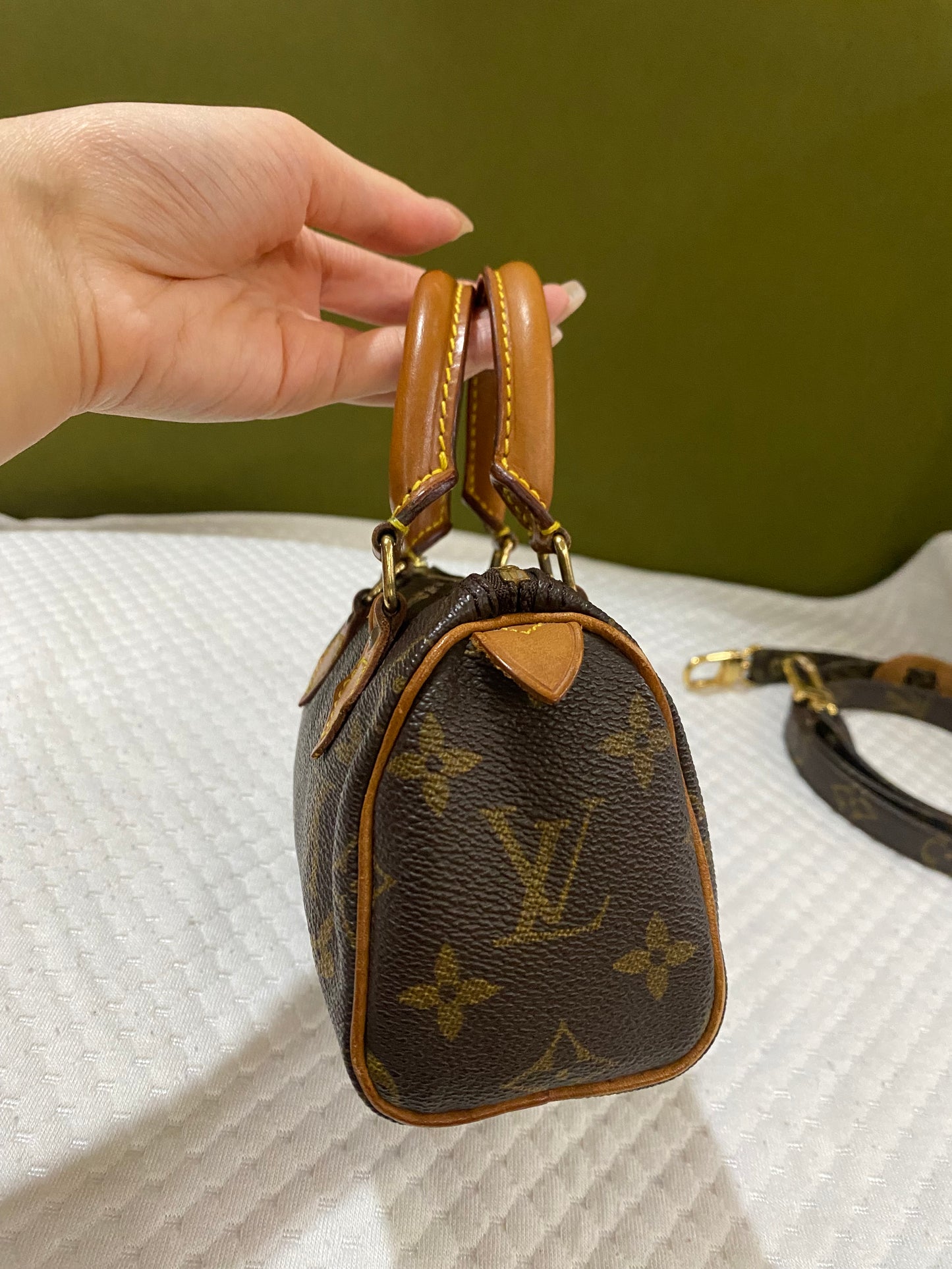 Louis Vuitton Mini Nano Speedy handbag / crossbody bag