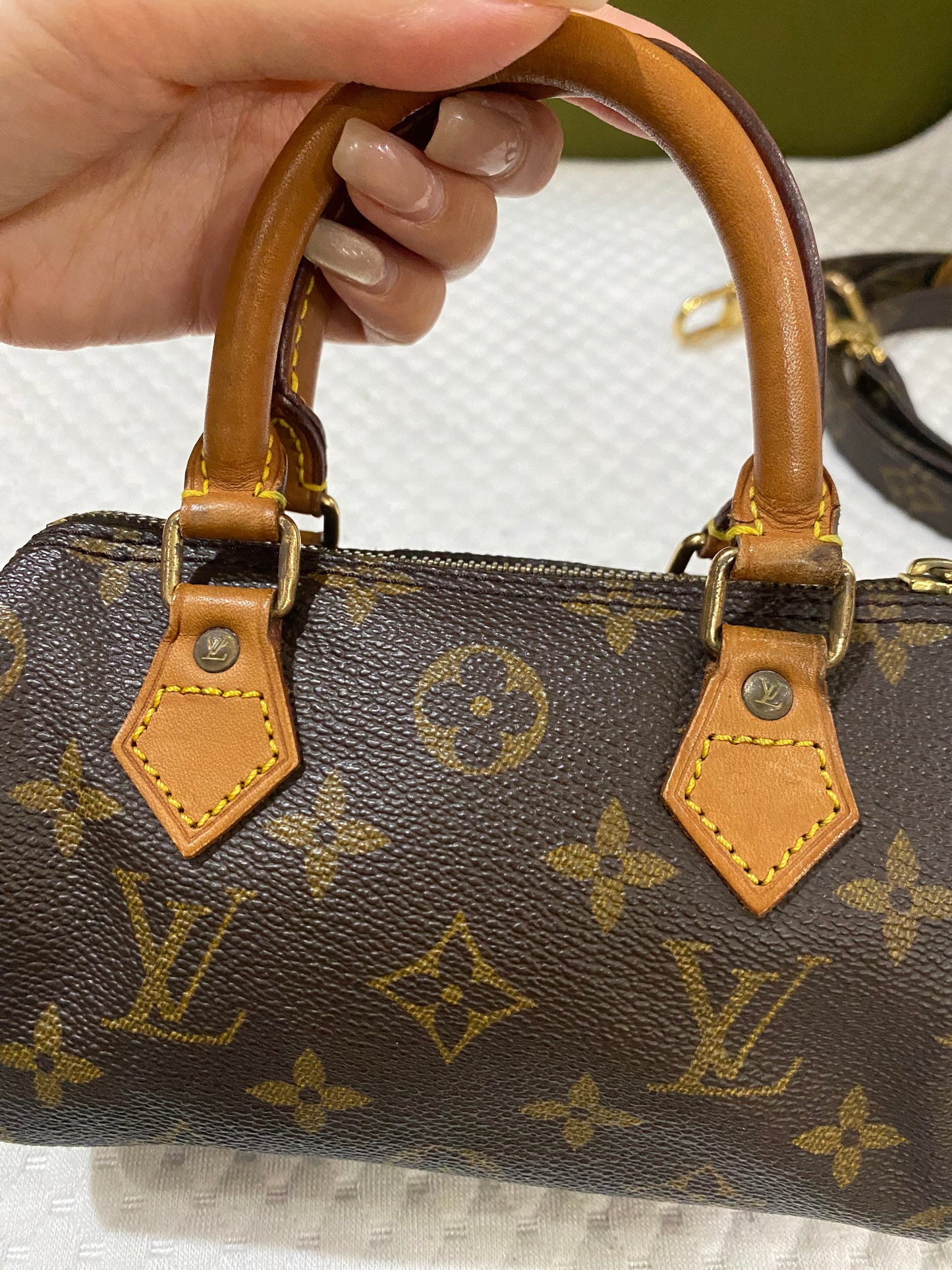 Louis Vuitton Mini Nano Speedy handbag / crossbody bag