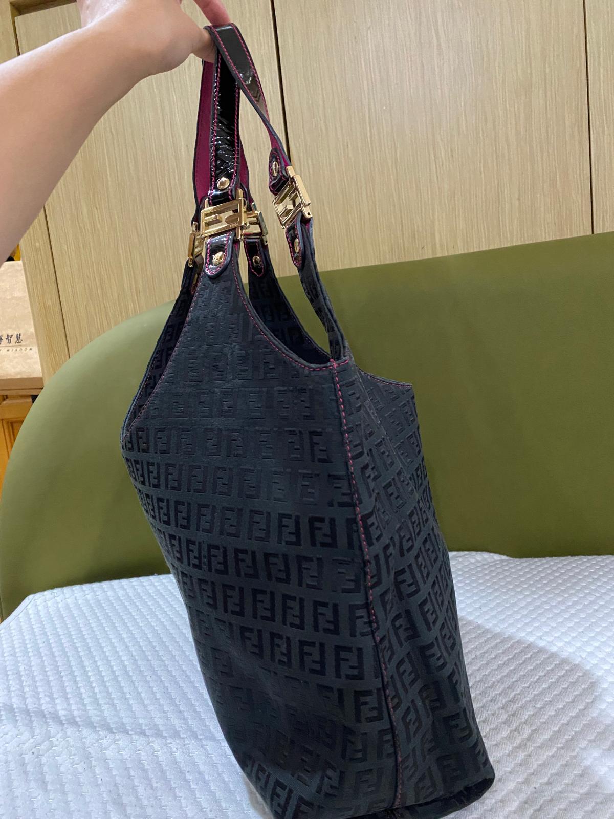Fendi Black/Magenta Zucchino Canvas Grand Shopper Tote