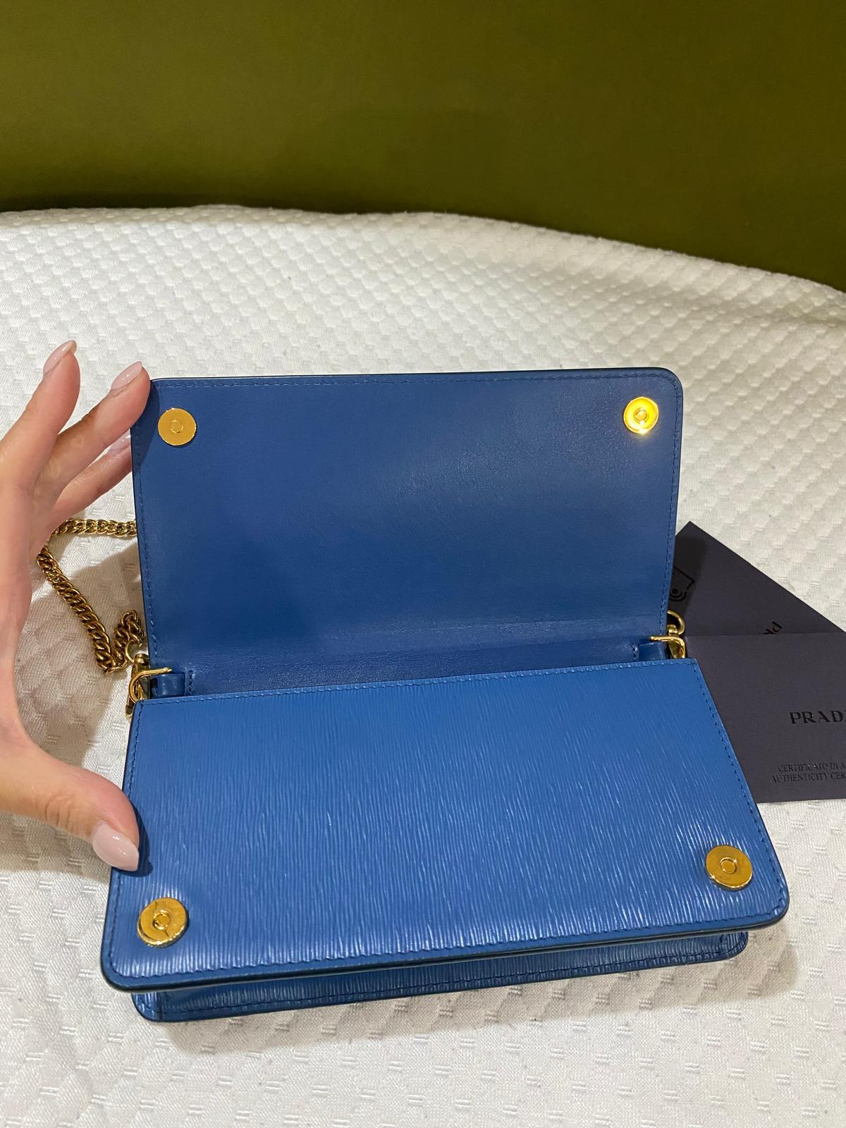 Prada Nero Vitello Move leather crossbody bag/ wallet on chain