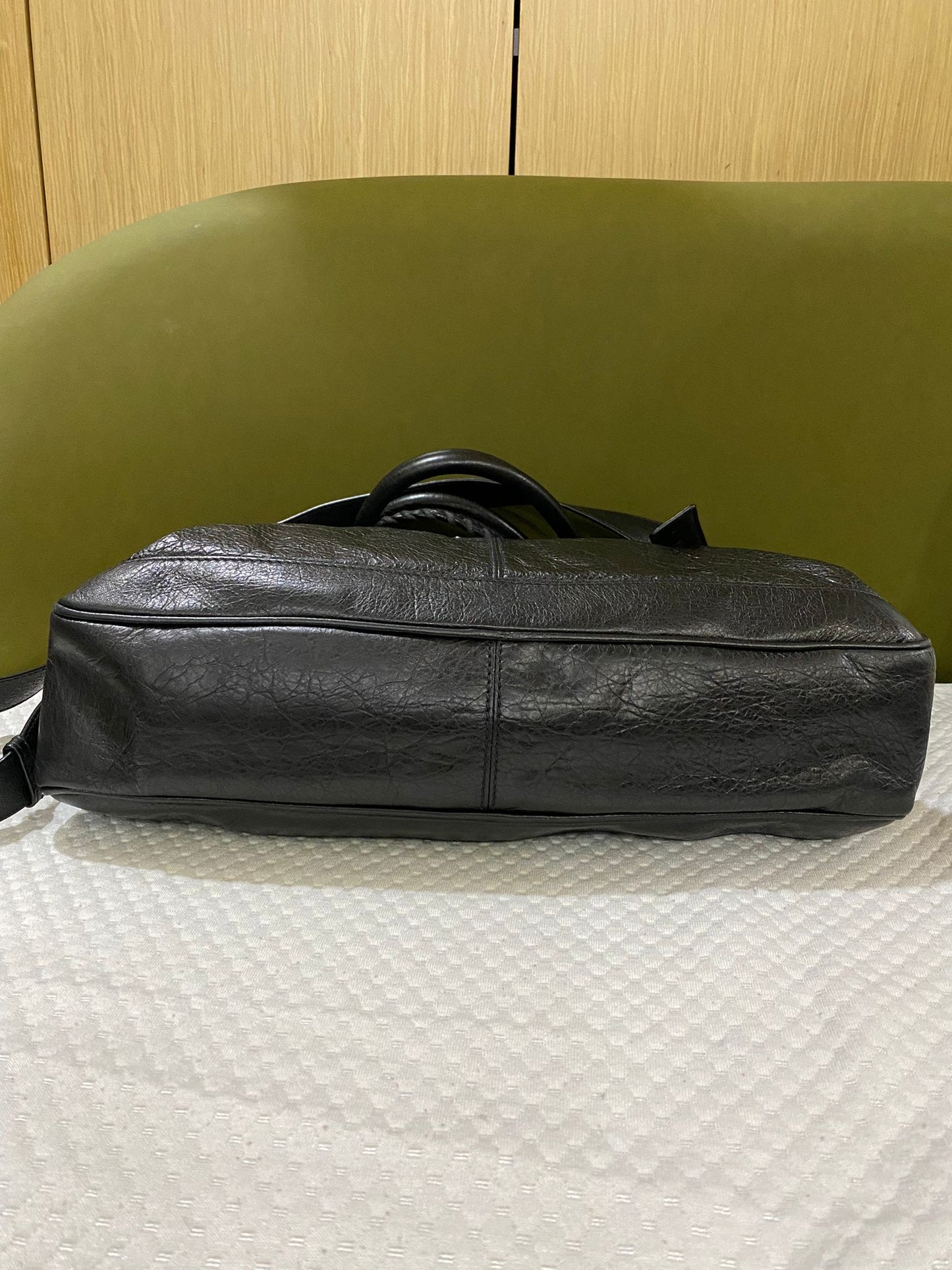 Balenciaga City Bag in black